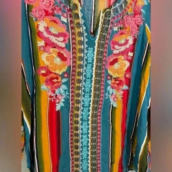 Savanna Jane Multicolor Striped Floral Embroidered Quarter Length Blouse Small - Picture 3 of 7